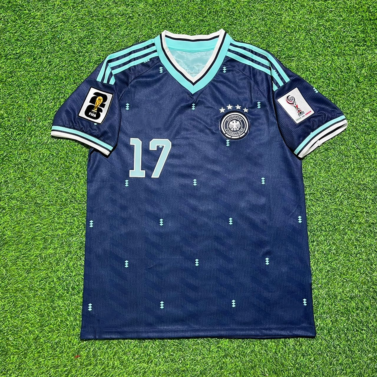 Florian Wirtz #17 Deutschland 2026 WM Fußballtrikot