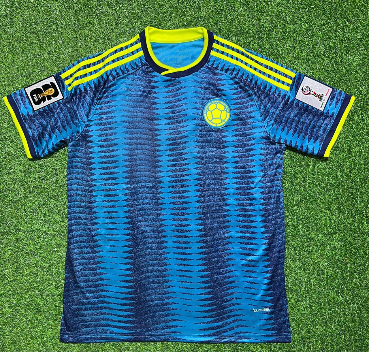 Luis Javier Suarez Kolumbien WM 2026 Auswärtstrikot