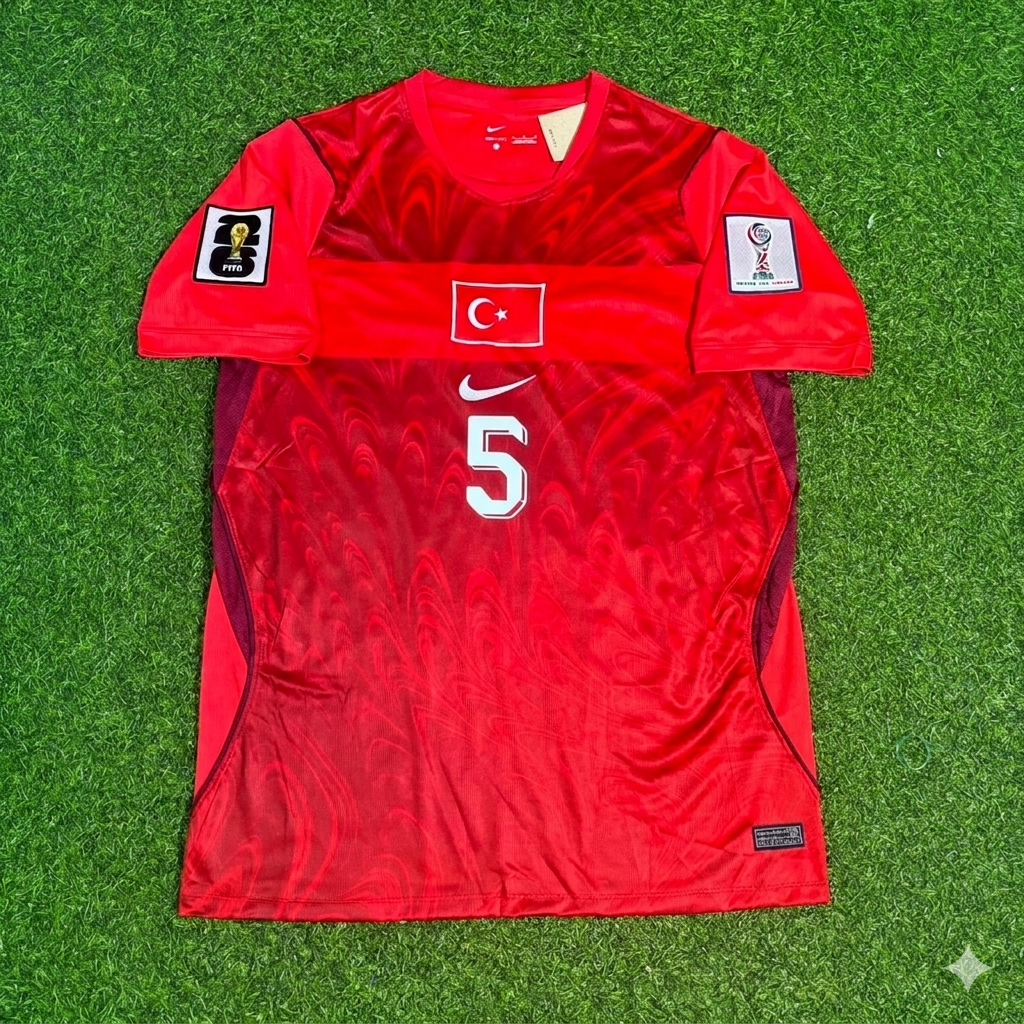 Salih Özcan #5 Turquie - Coupe du Monde 2026 - Domicile Rouge - Maillot