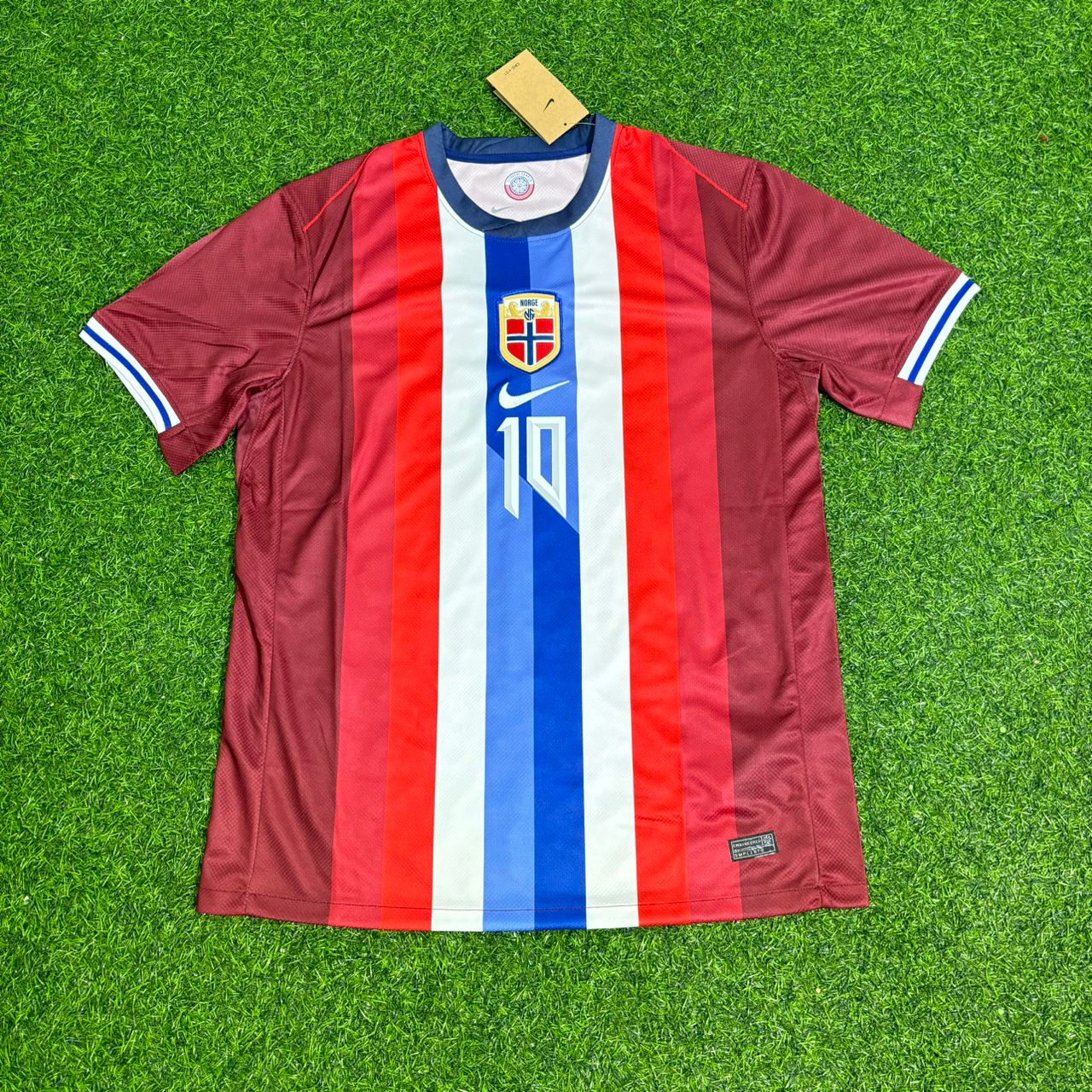 Martin Ødegaard Norvège Coupe du Monde 2026 Nouveau maillot de foot rouge