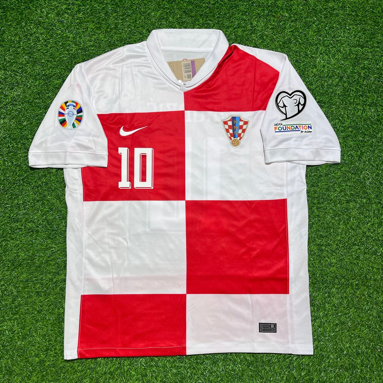 Luka Modrić #10 Kroatien Euro 2024 Heim Retro Fußballtrikot